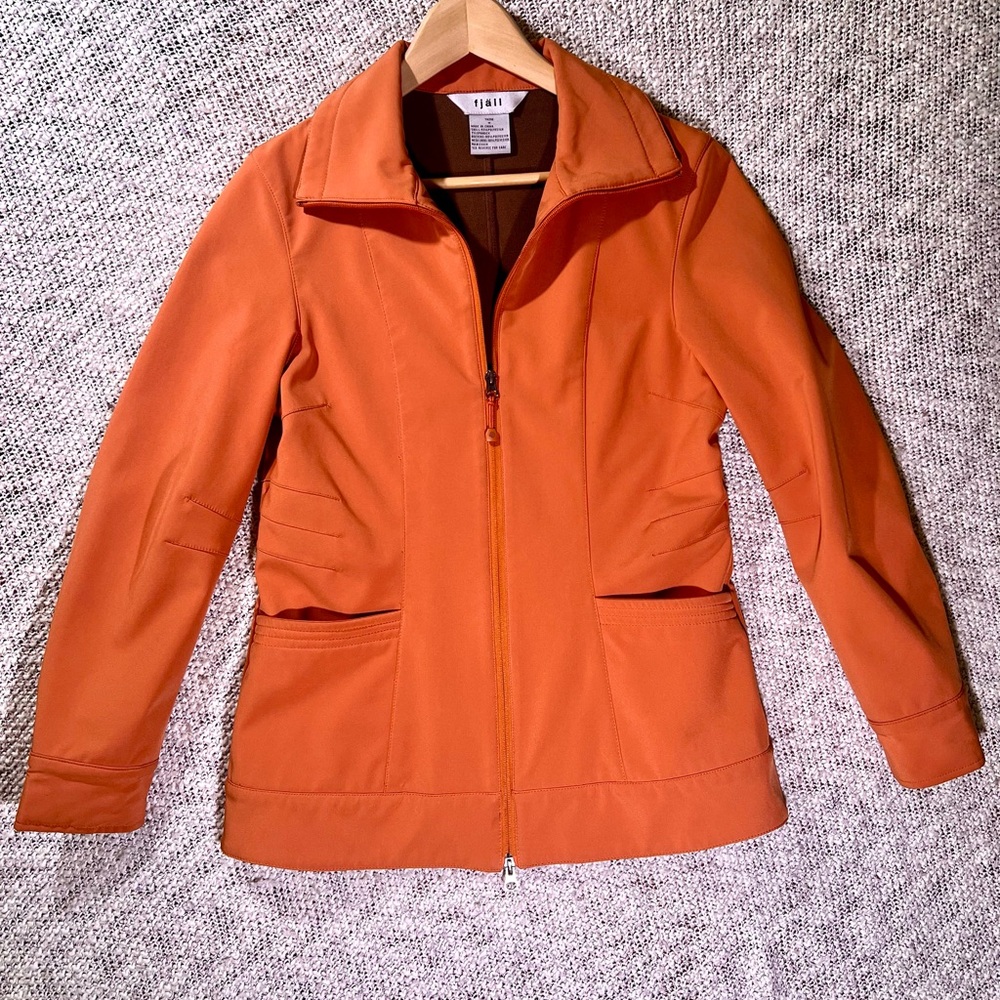 Fjall Women's Orange Fitted Soft Shell Full Zipper Jacket Size Medium
